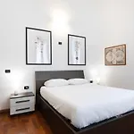 Colombo Apartment In Turin